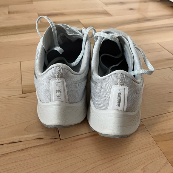 Nike Air Zoom Pegasus 37 - Picture 3 of 4
